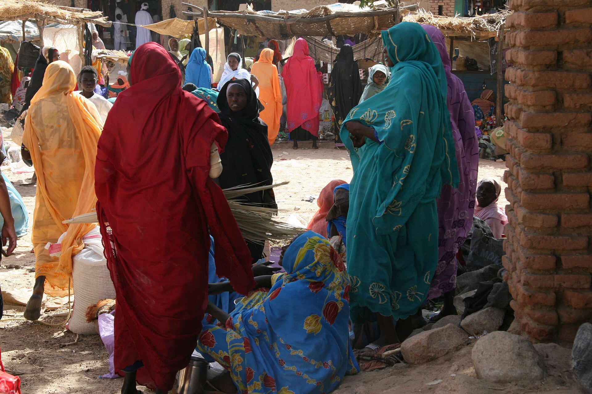Everyday community and market life in Darfur